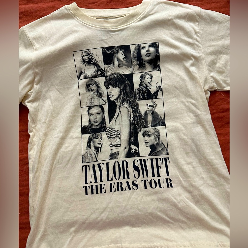 ERAS TOUR MERCH - T shirt